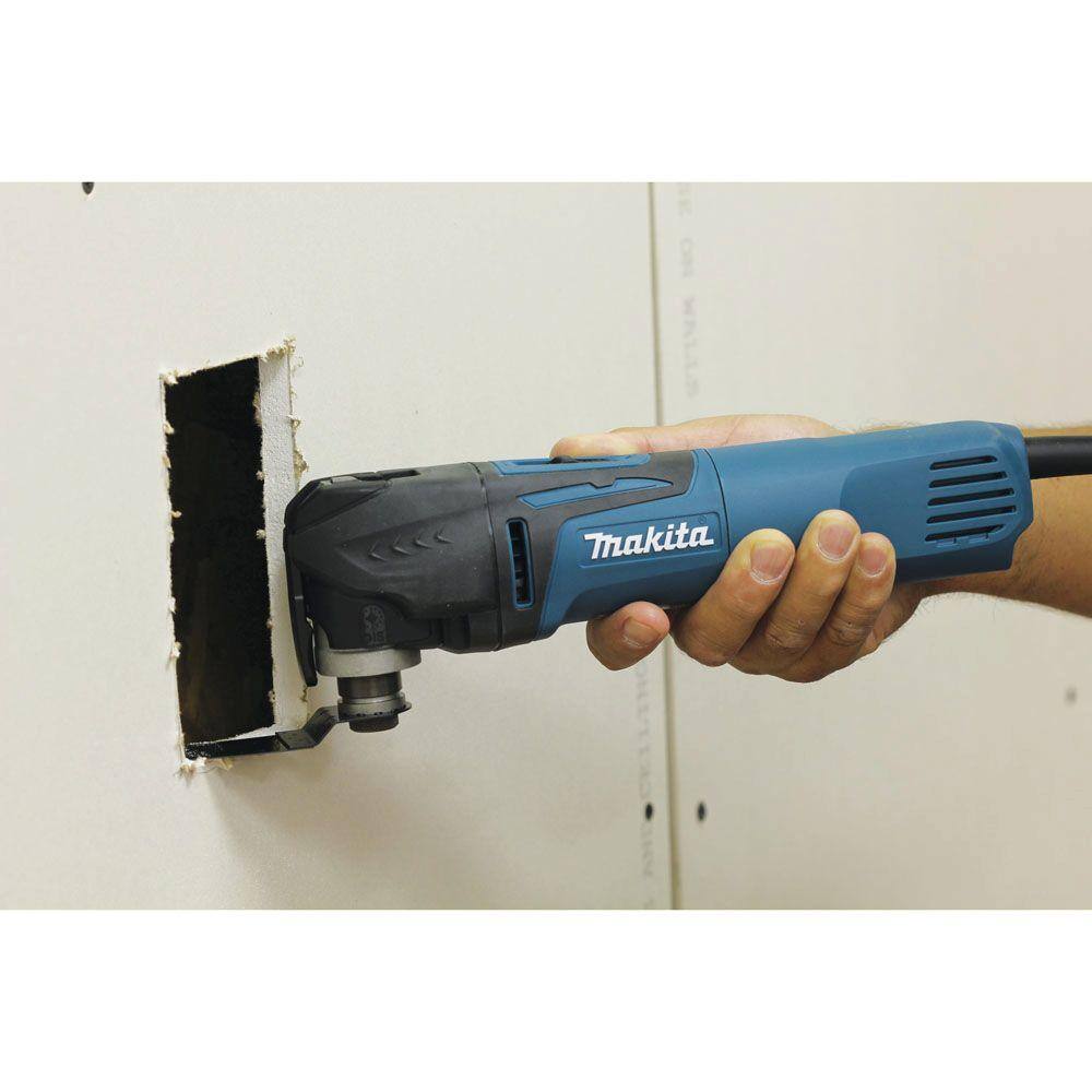 Makita 3 Amp Corded Variable Speed Oscillating Multi-Tool Kit With Blade Sanding Pad Sandpaper Adapter Hard Case TM3010CX1