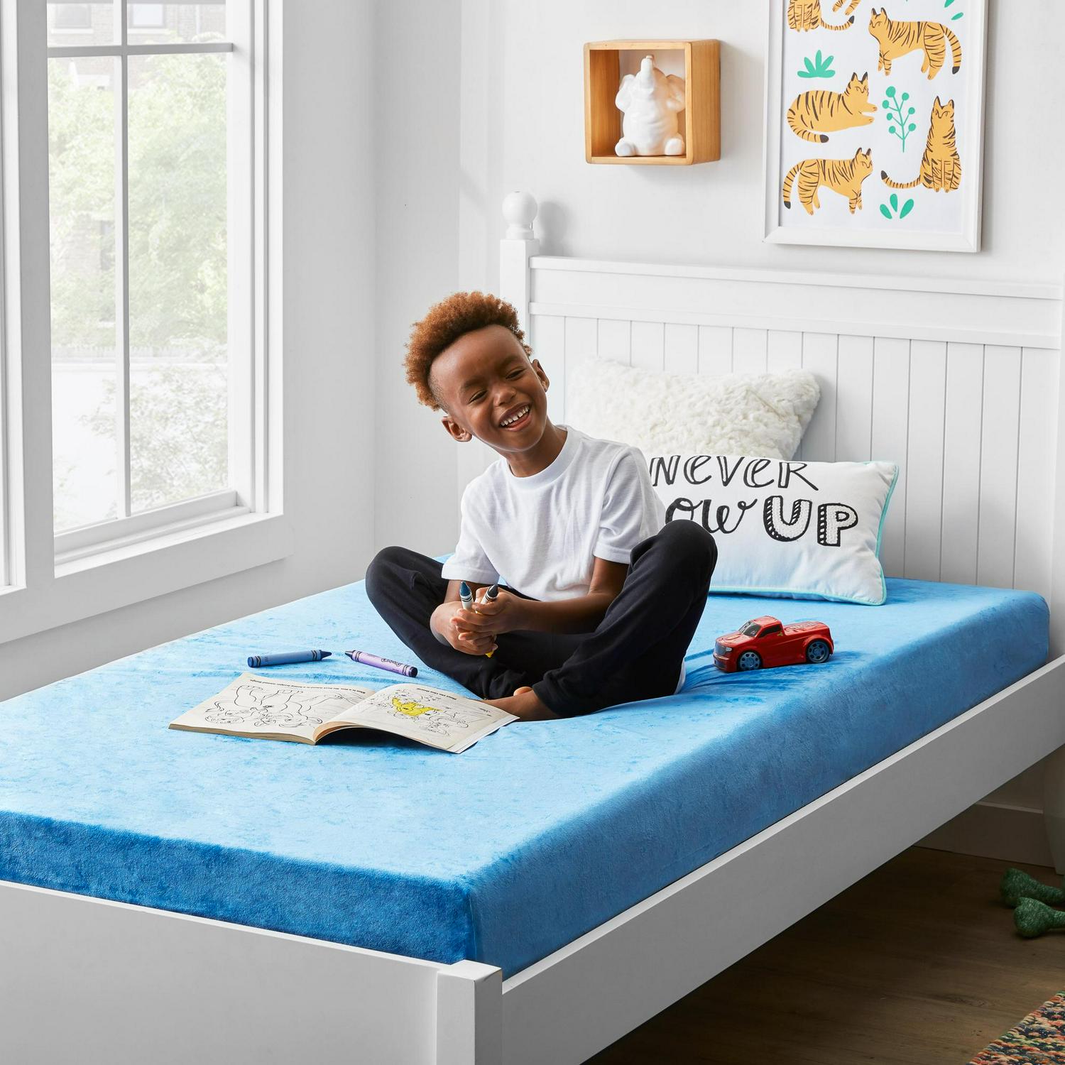 Rest Haven 6 Waterproof Gel Memory Foam Kids Mattress， Twin， Blue