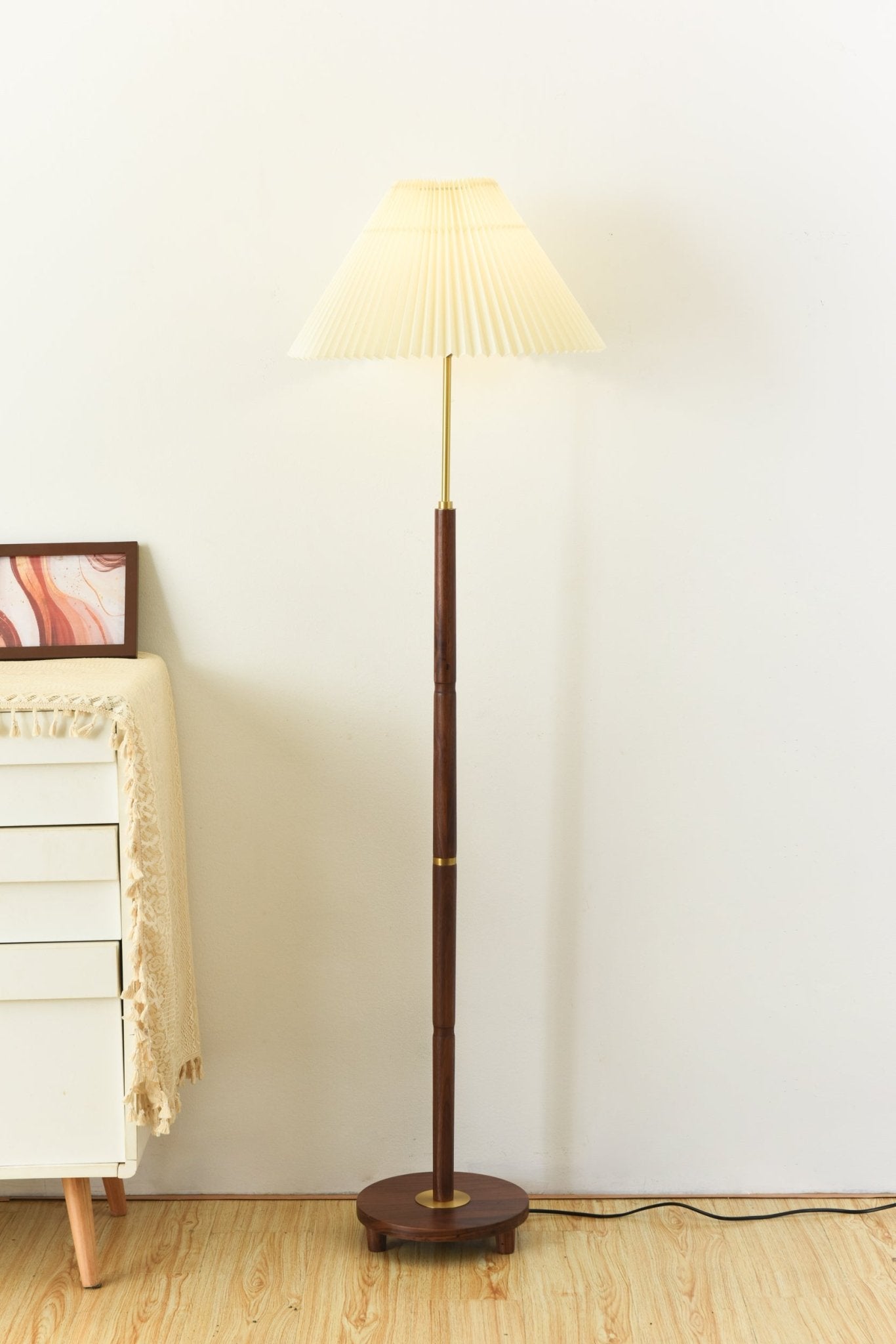 Axya Vintage Pleated Floor Lamp