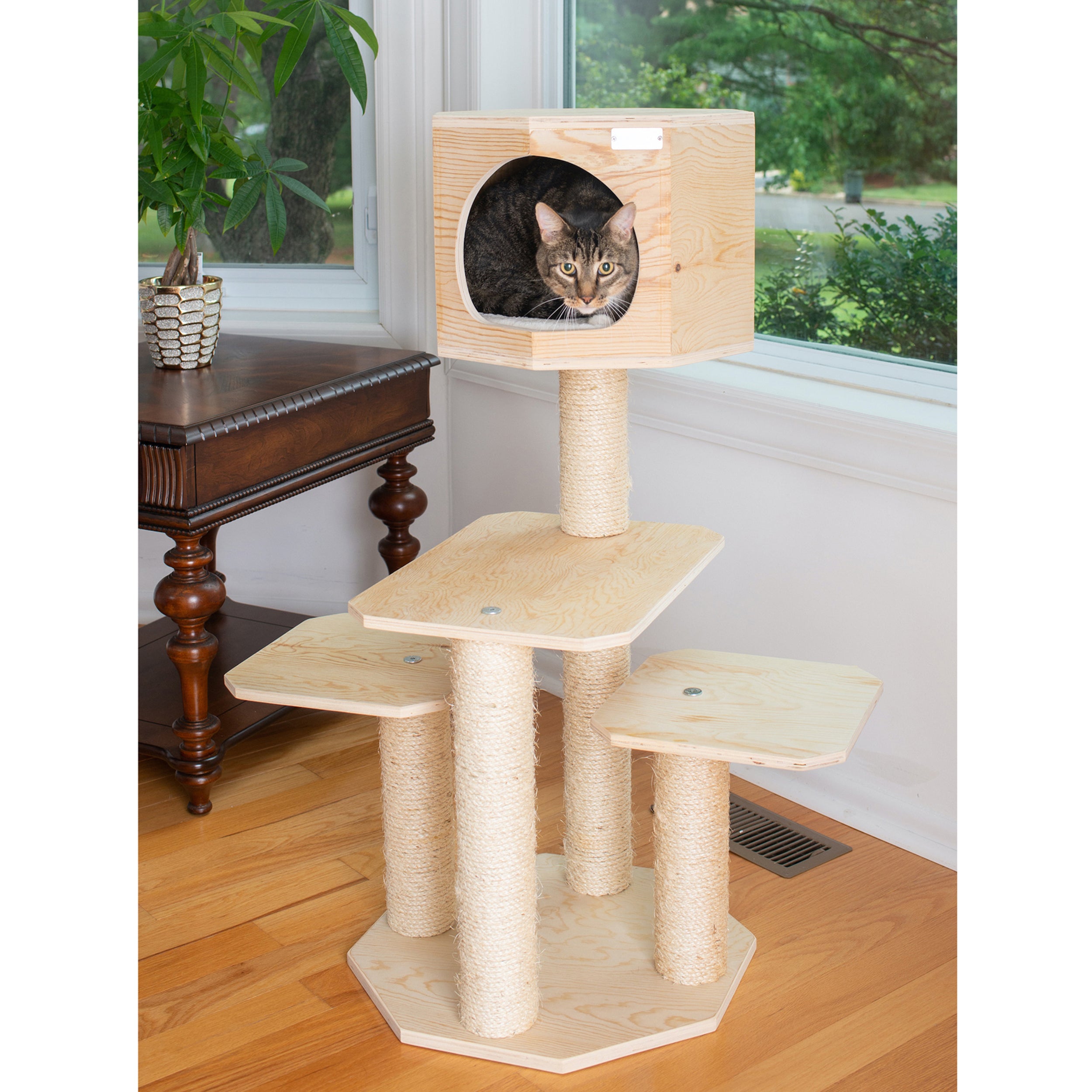 Armarkat Premium Model S4203 Scotch Pine， Solid Wood，real wood Cat Tree， 46