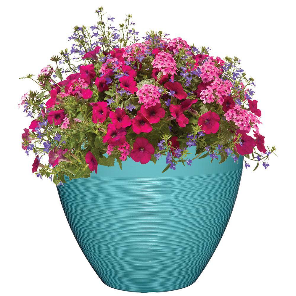 CHG CLASSIC HOME  GARDEN Decatur 22 in. Haze Resin Planter Pot HD1330-217