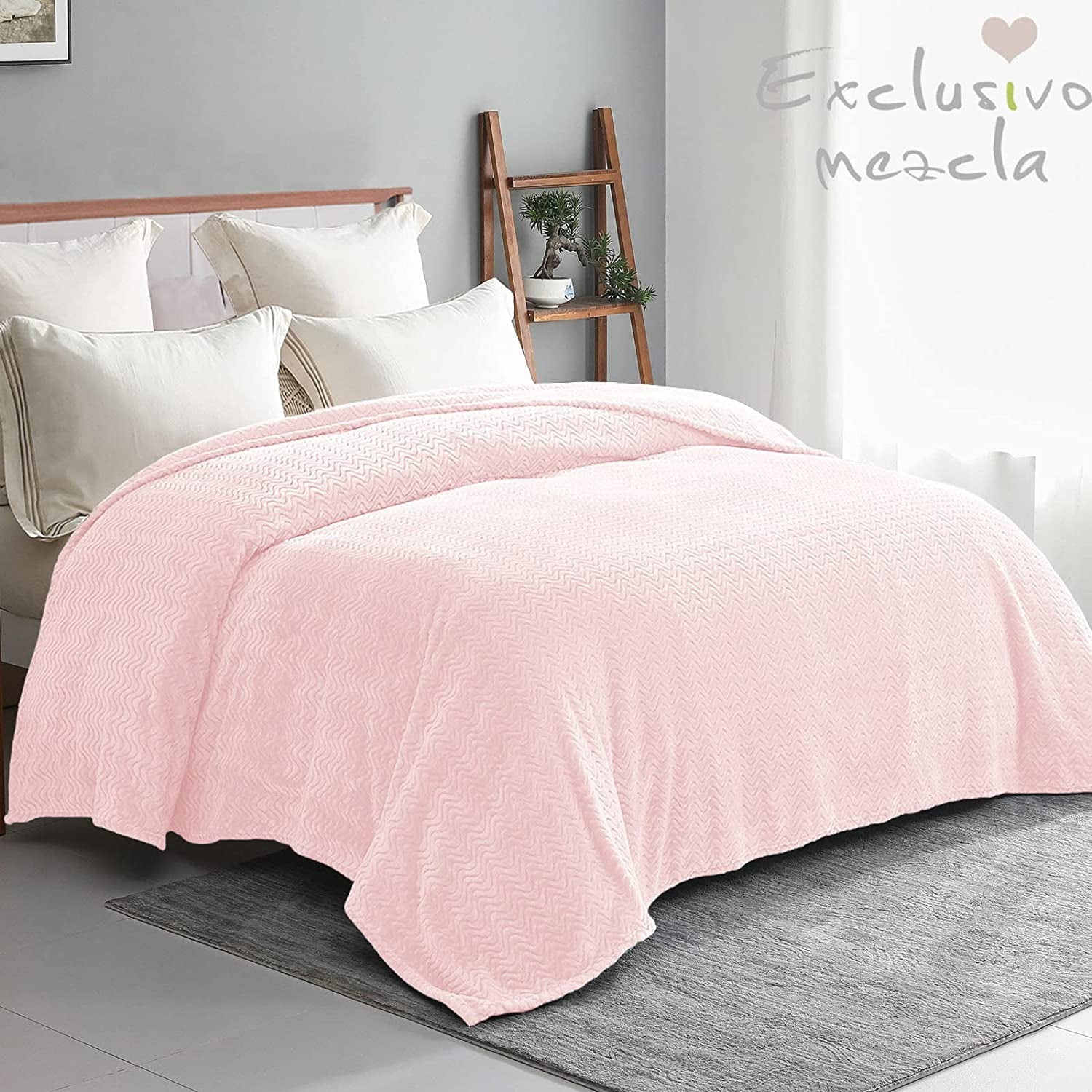 Exclusivo Mezcla King Size Jacquard Weave Wave Pattern Flannel Fleece Velvet Plush Bed Blanket as Bedspread/Coverlet/Bed Cover (90