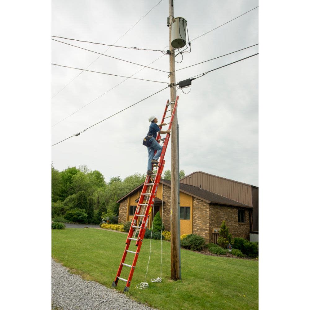 32Ft Type 1A Fiberglass D-Rung Extension Ladder ;