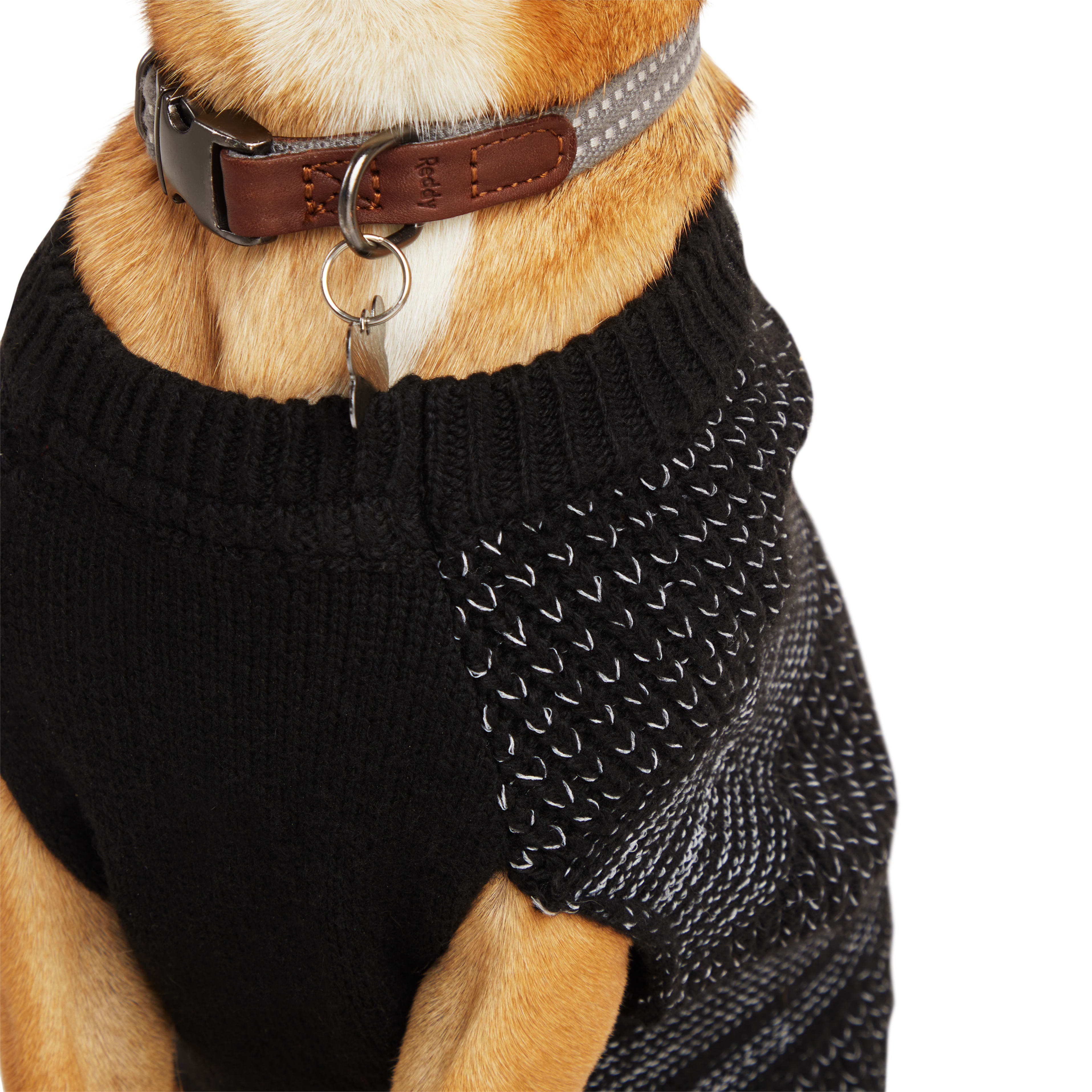 Reddy Black Reflective Dog Sweater， X-Small