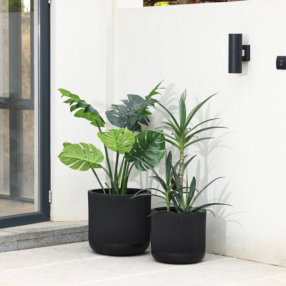 LuxenHome 14.8 in. W x 13.36 in. H Black Stripes Ceramic Individual Pot WHPL1971-B