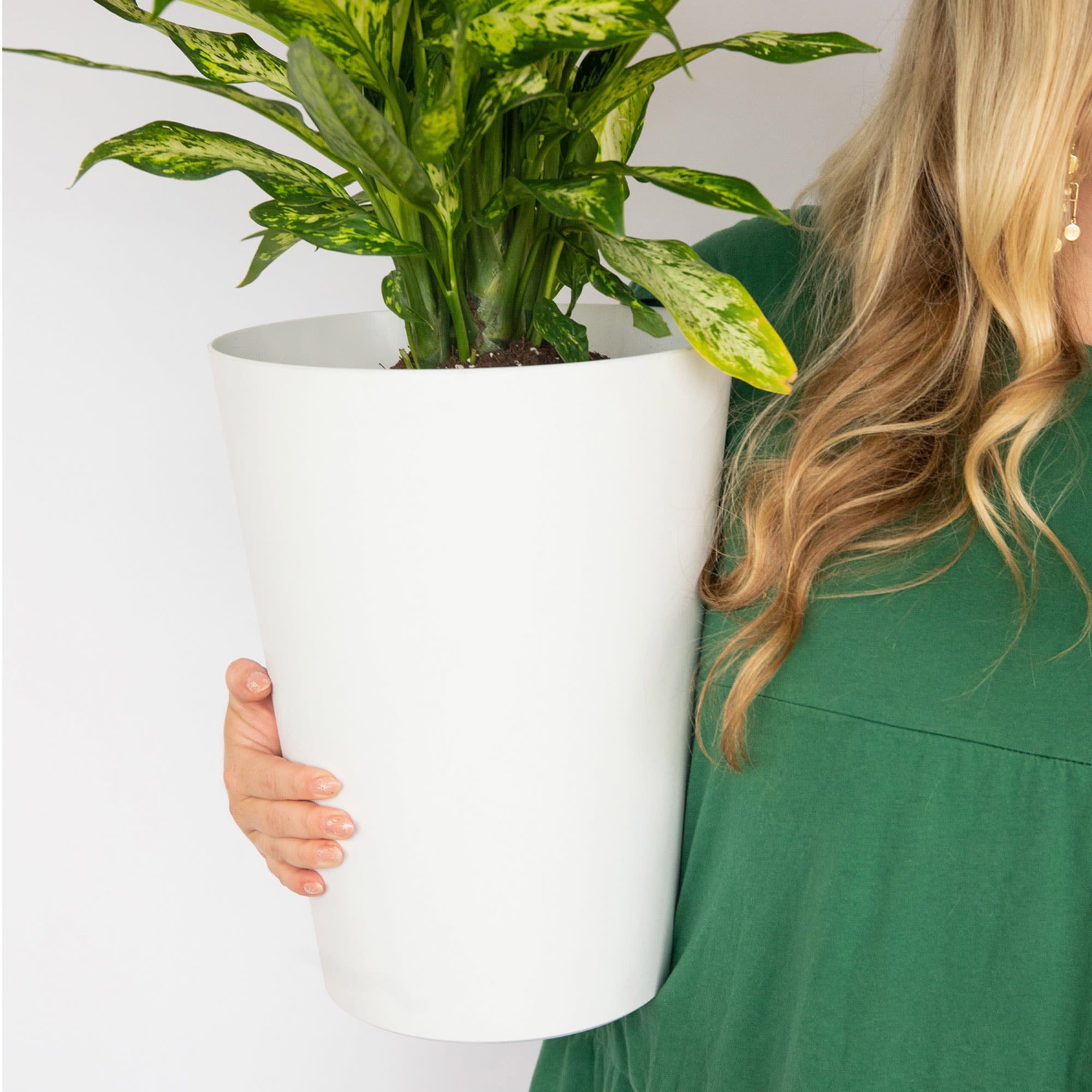 Bloem Tall Finley Tapered Round Planter: 14