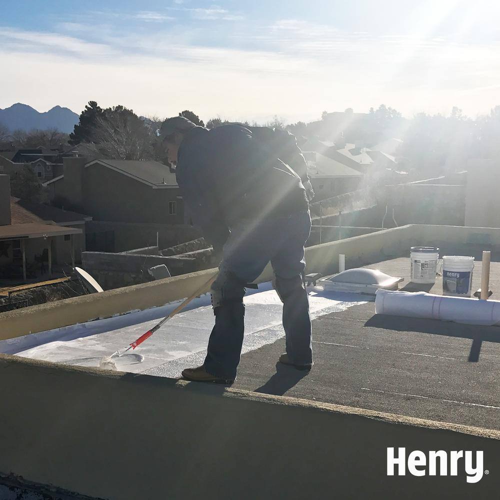 Henry 587 Dura-Brite 100% Acrylic White Elastomeric Roof Coating 4.75 gal. HE587871