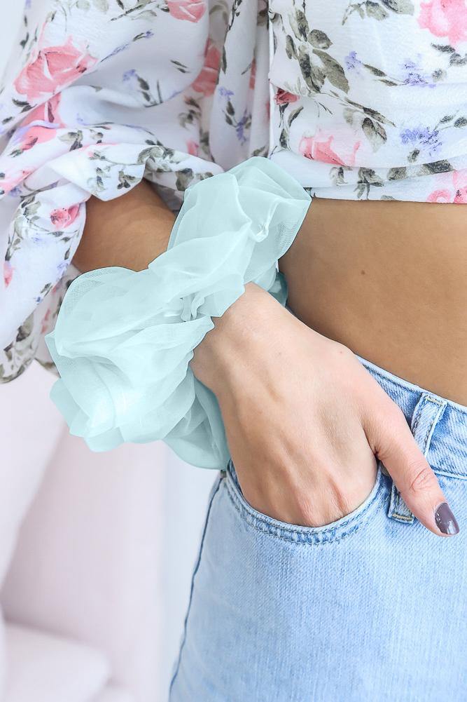 Kissing Spell Scrunchie Mint