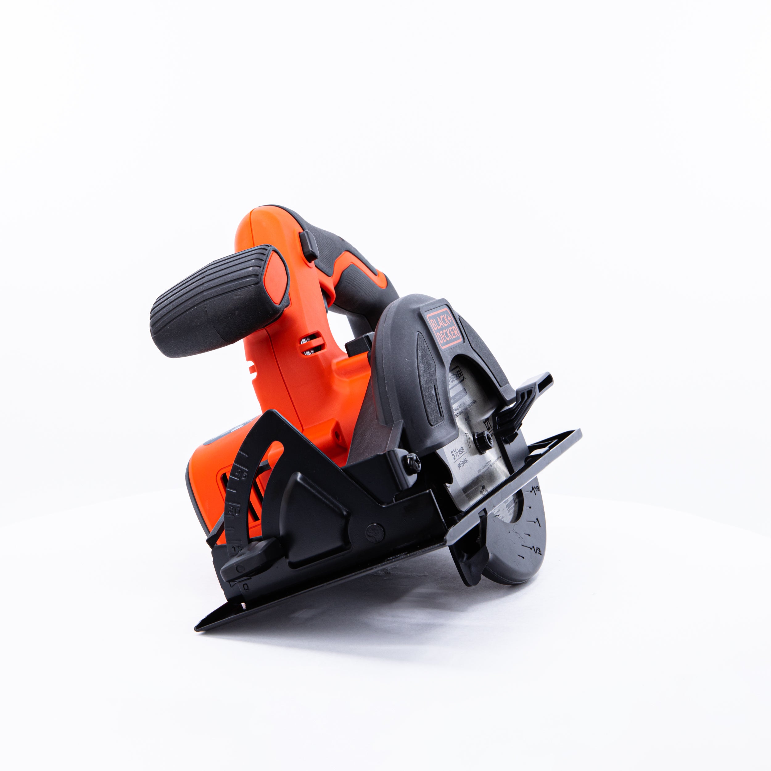 20V MAX* POWERCONNECT™ 5-1/2 in. Cordless Circular Saw, Tool Only