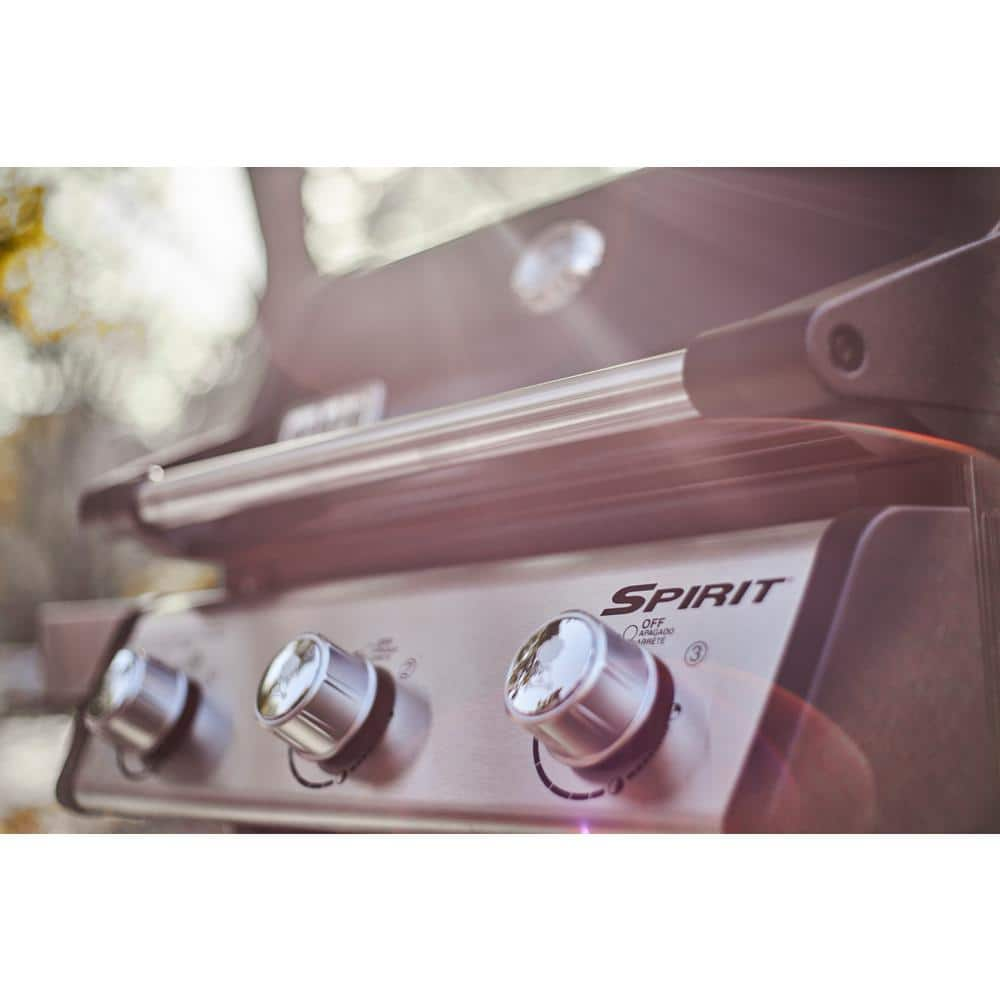 Weber Spirit E-315 3-Burner Propane Grill in Black 46512001