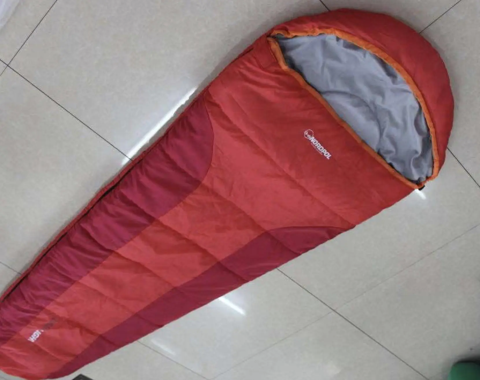 Family Health Wholesale 4 season outdoor camping sleeping bags sleeping bags for cold weather