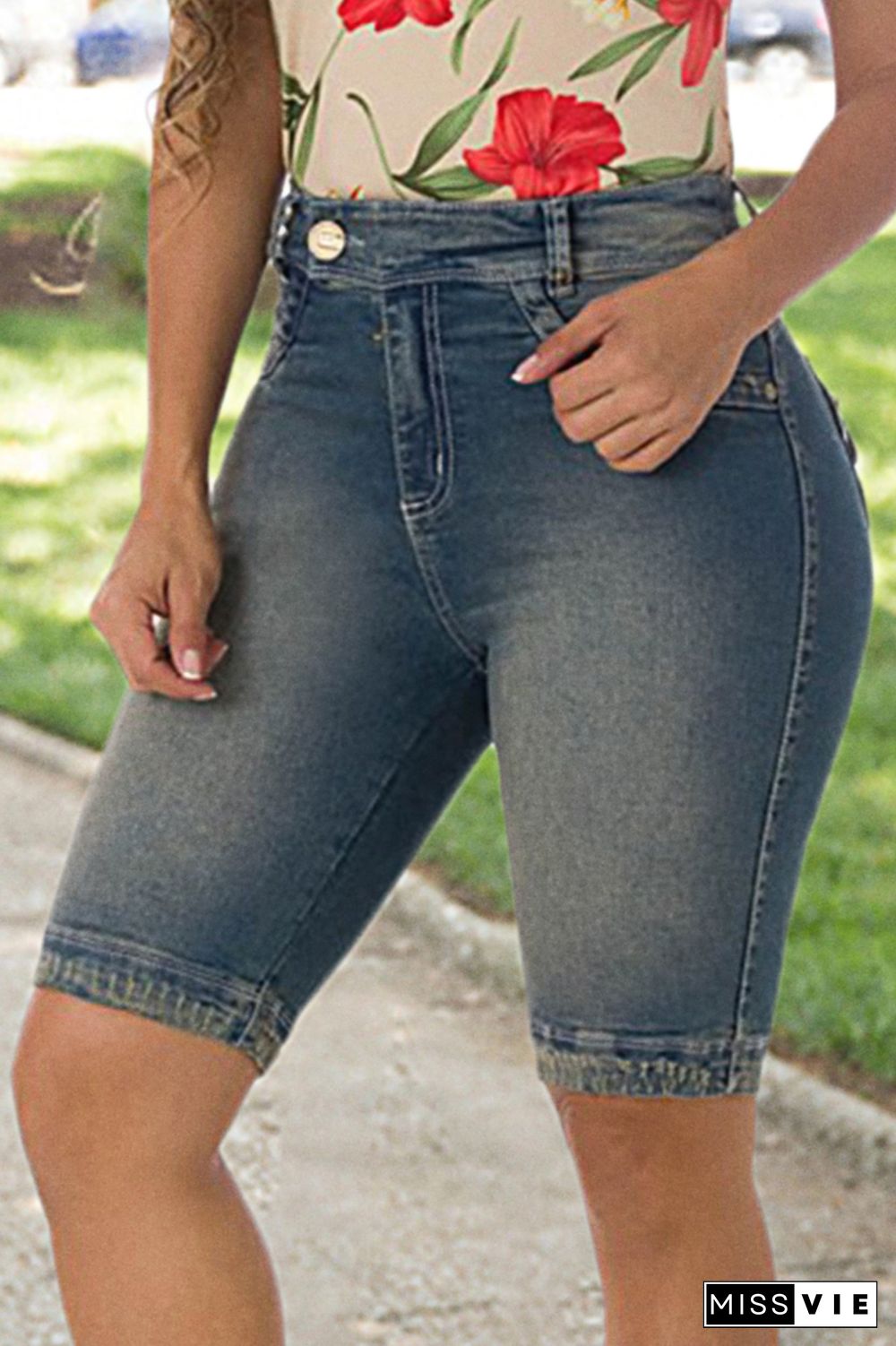 Zip Pocket Back High Waist Denim Shorts