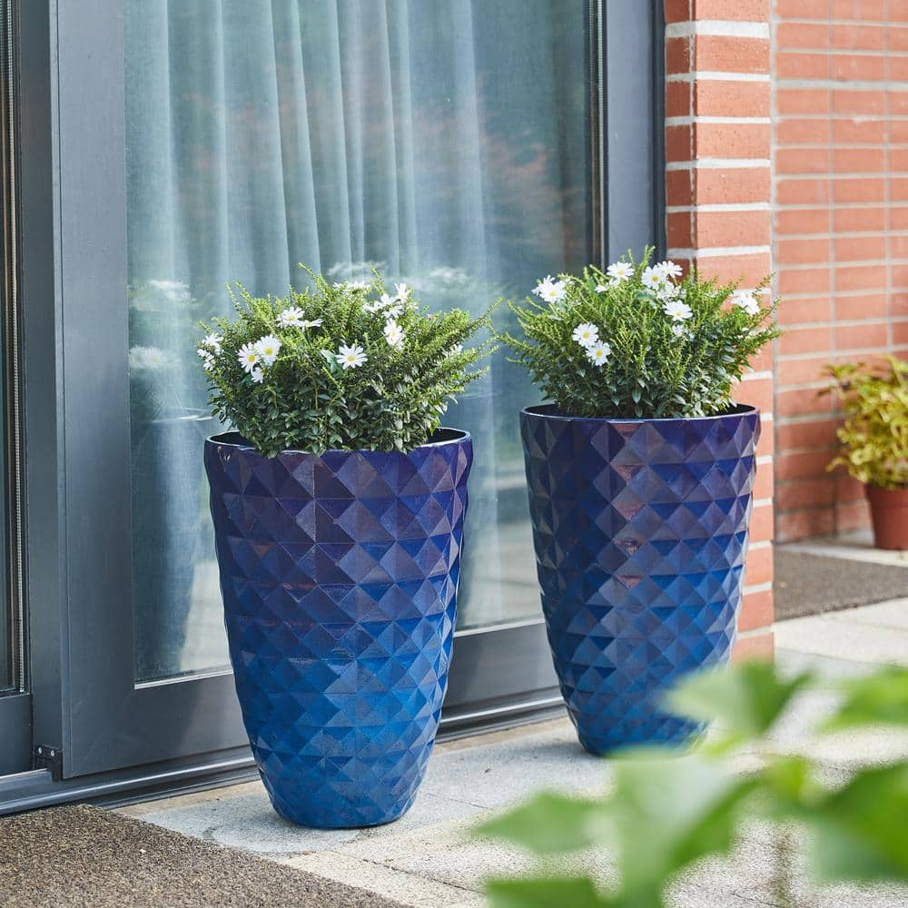 Glitzhome 19.75 in. H Oversized Eco-Friendly PE Cobalt Blue Faux Ceramic Textured Tall Pot Planter (2-Pack) 2022800014