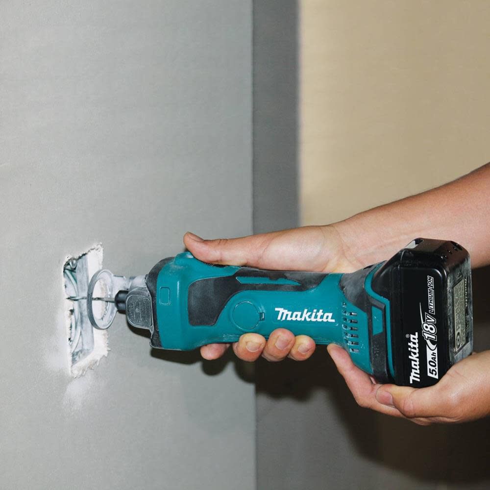 Makita 18V LXT Lithium-Ion Cordless Cut-Out Tool Kit (5.0Ah) XOC01T from Makita