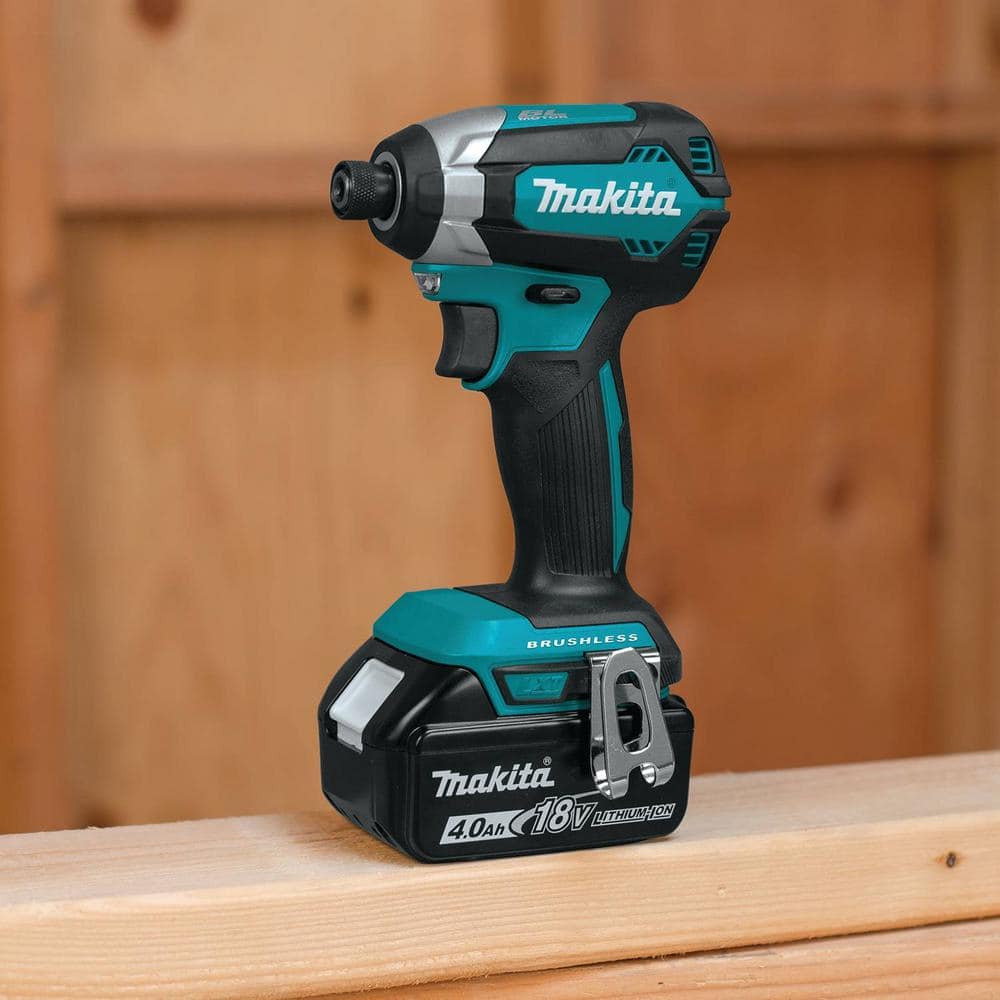 Makita 18V LXT Lithium-Ion Brushless Cordless 2-Pc. Combo Kit (4.0Ah) with bonus 3/8 in./1/4 in. 18V LXT Square Drive Ratchet XT269M-XRW01Z