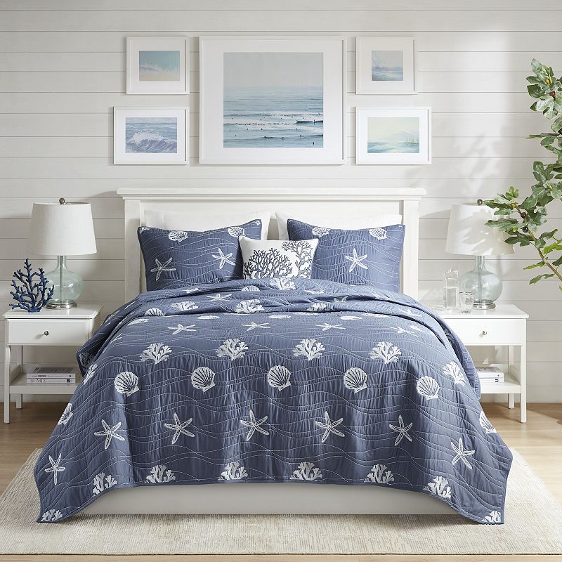 Harbor House Seaside 4-Piece Coastal Cotton Quilt Set with Shams and Throw Pillow