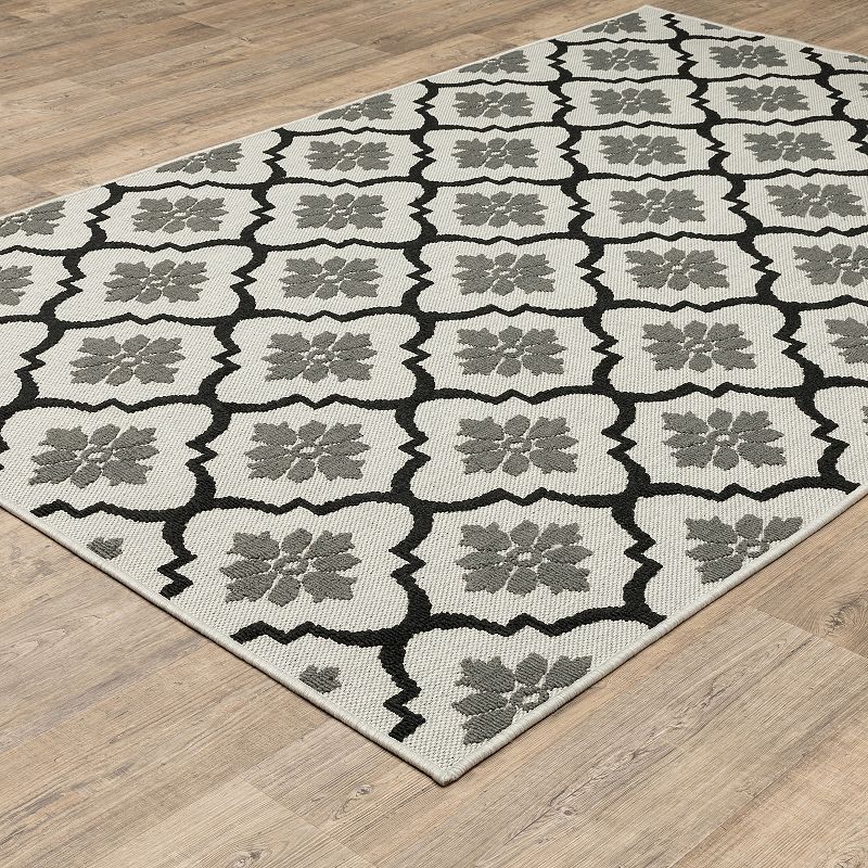 StyleHaven Trevor Distressed Lines Indoor Outdoor Rug