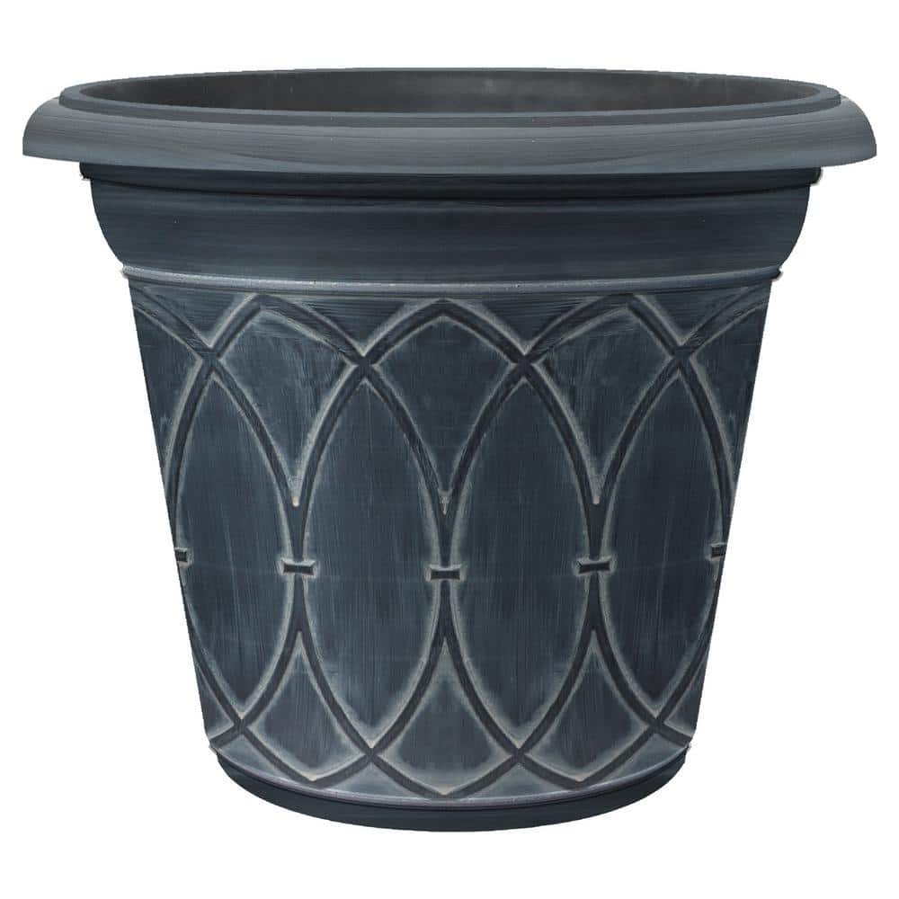 PRIVATE BRAND UNBRANDED 18 in. Durham Chalk Wash Plastic Planter DP1883C