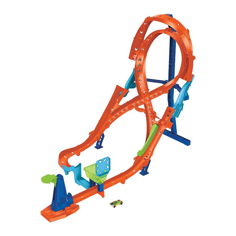 Hot Wheels Vertical Figure-8 Car and Track Set