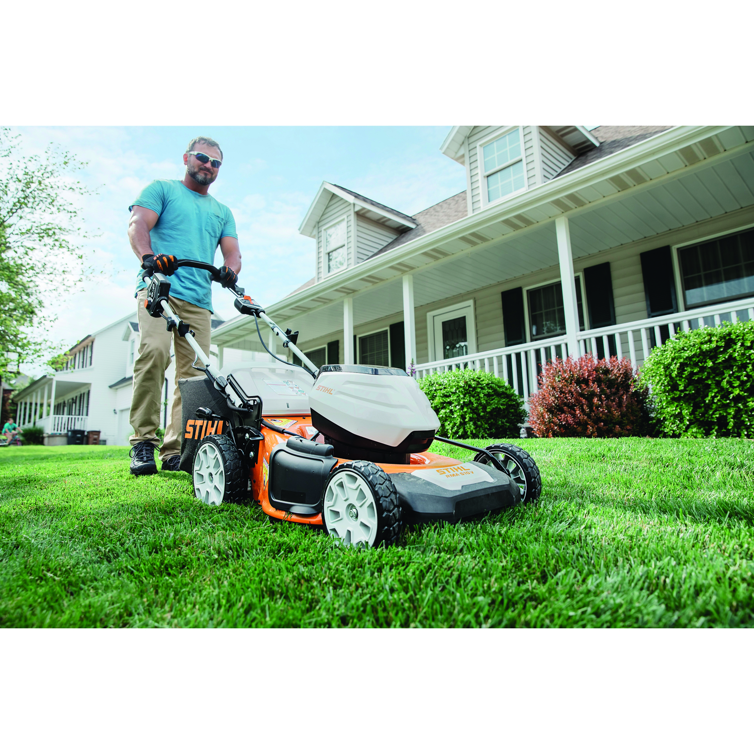 STIHL RMA 510 V 21 in. 36 V Battery Self-Propelled Lawn Mower Kit (Battery \u0026 Charger)