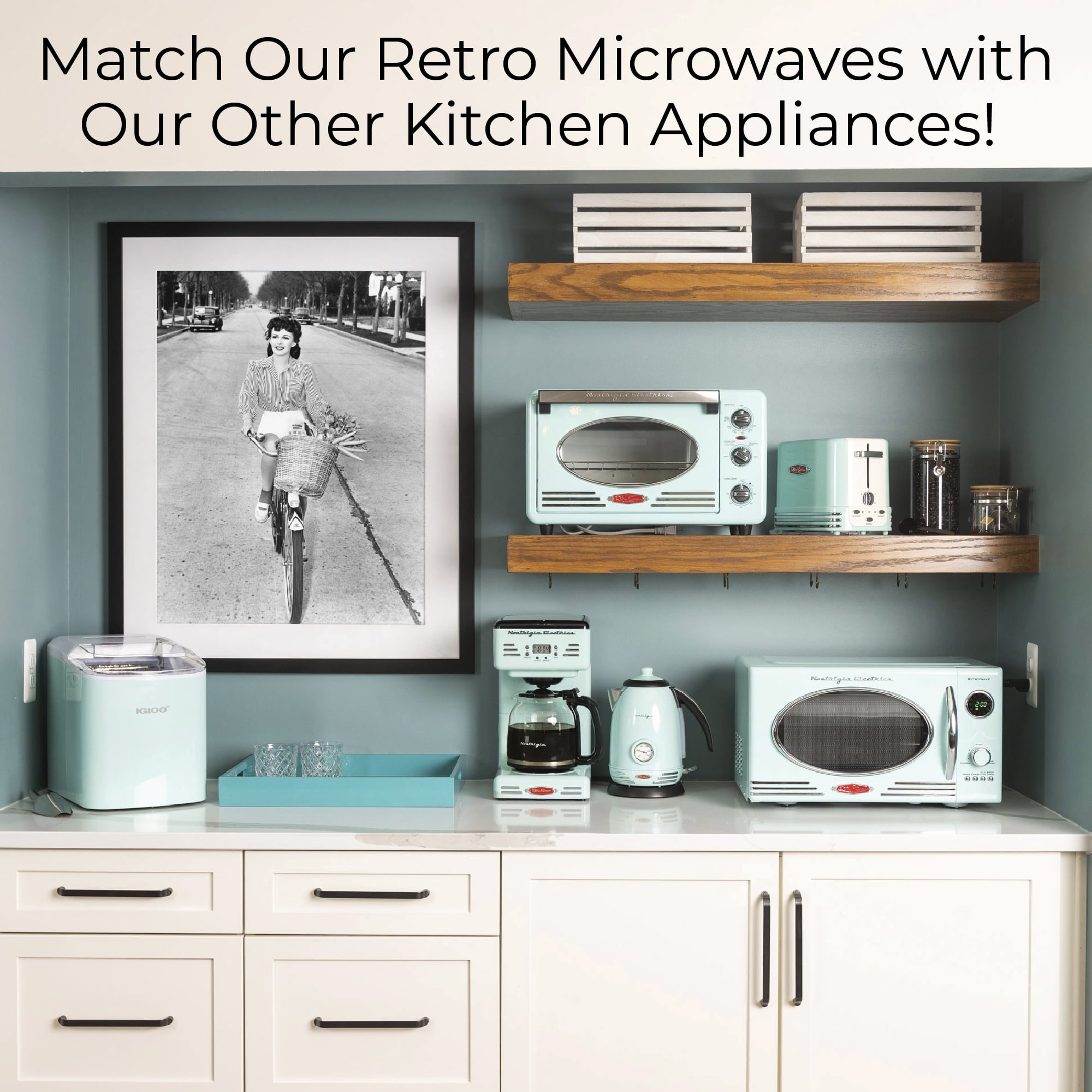 Nostalgia NRMO9AQ Retro Microwave Oven - 0.9 Cu. Ft. Aqua