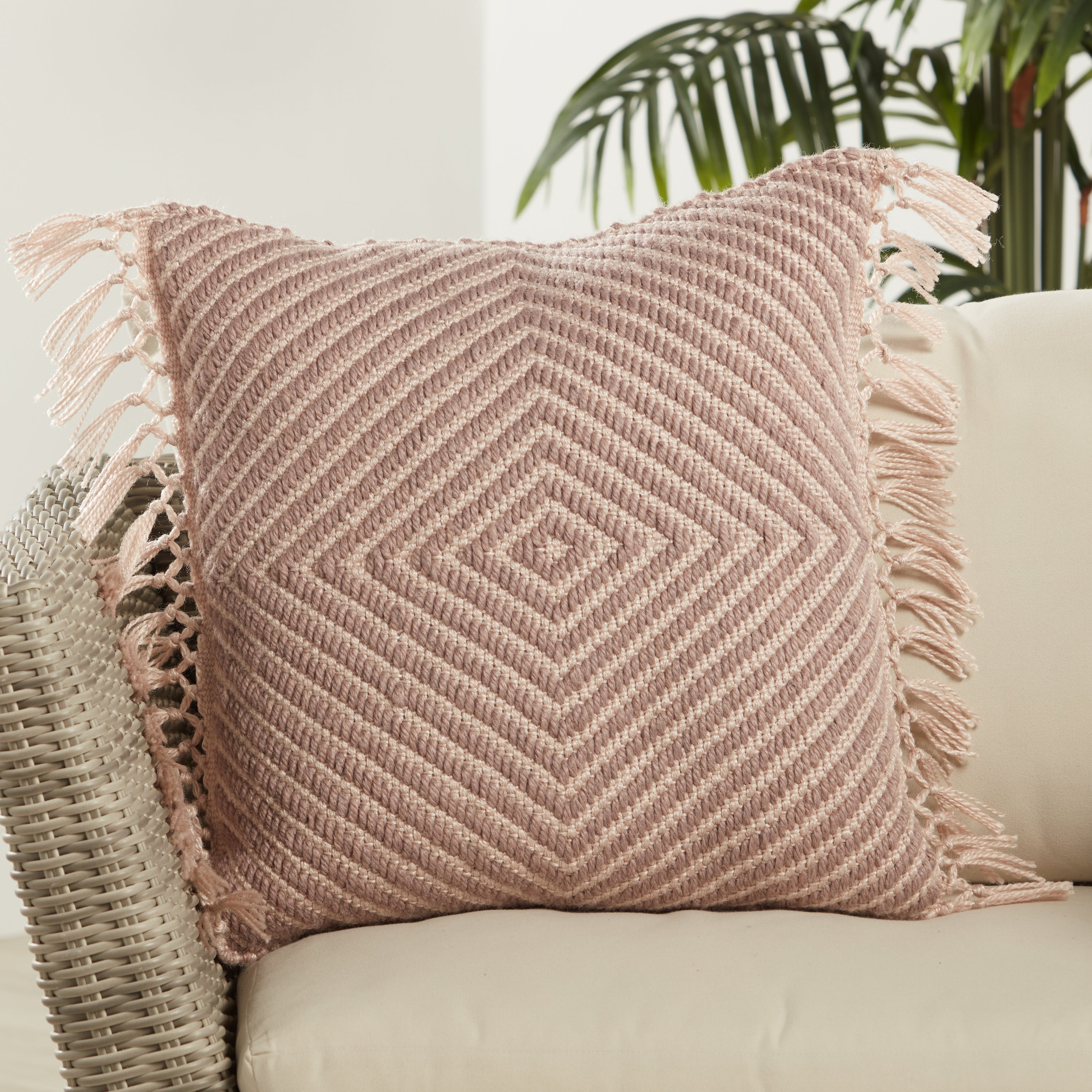 Tallis Maritima Indoor/Outdoor Mauve/Light Pink Pillow