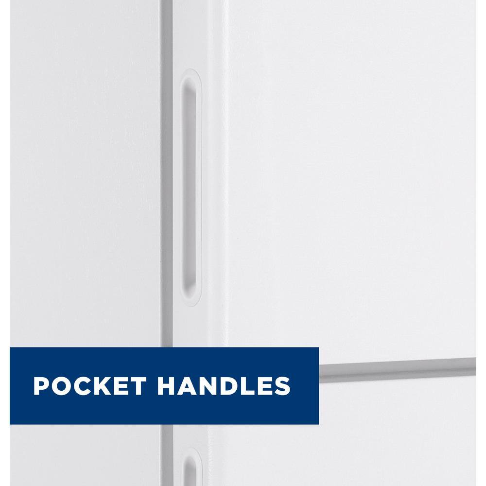 Hotpoint 17.5 cu. ft. Top Freezer Refrigerator in White HPS18BTNRWW