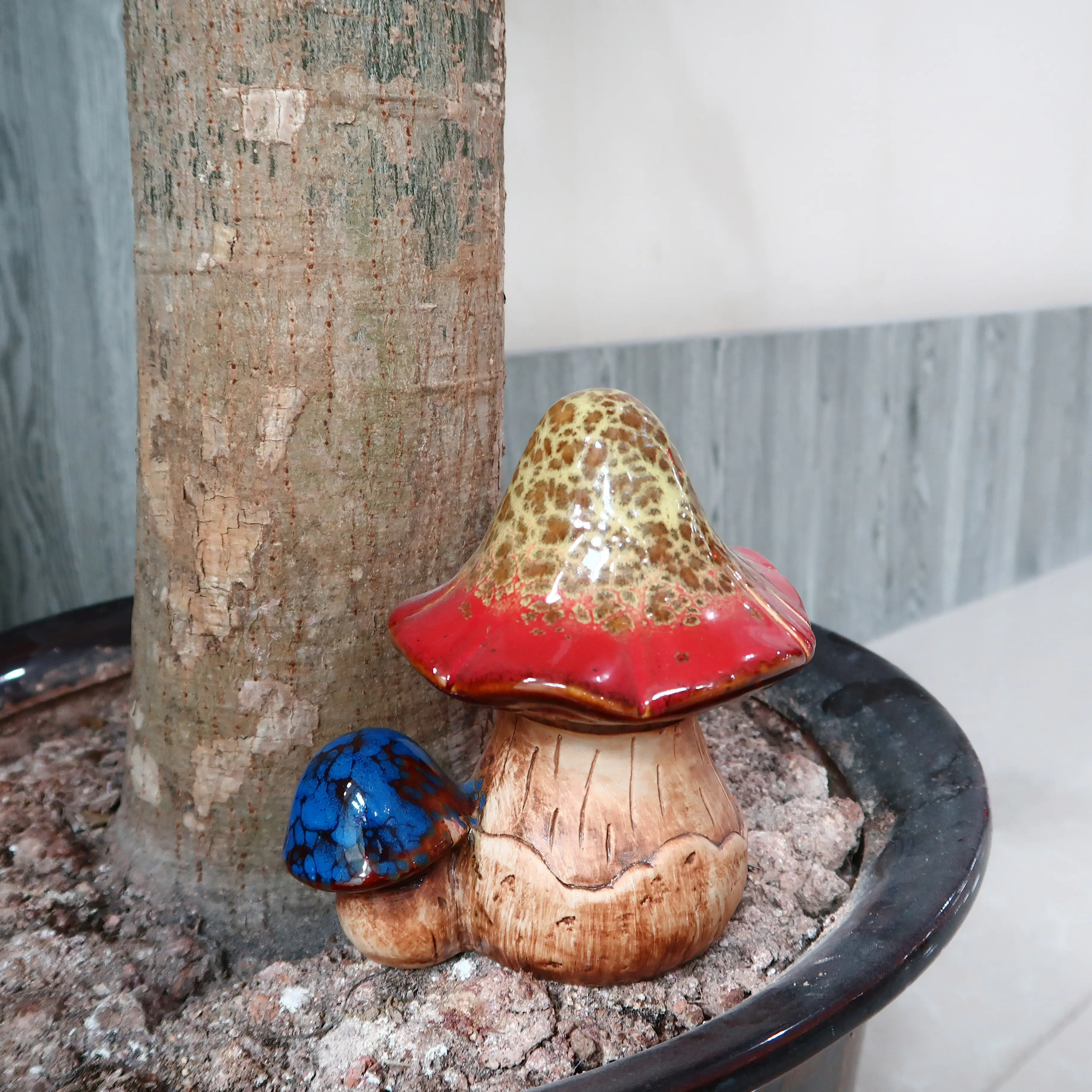 Latest Design Creative Crafts Ornaments Ceramic Home Mushroom Sculpture Figurine Decoration Lawn Ceramic Ornament Mushroom