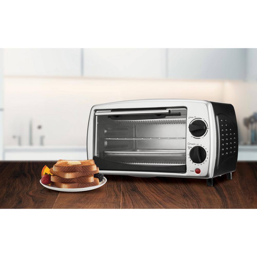 Brentwood Appliances 700 W Silver 4-Slice Toaster Oven and Broiler TS-345B