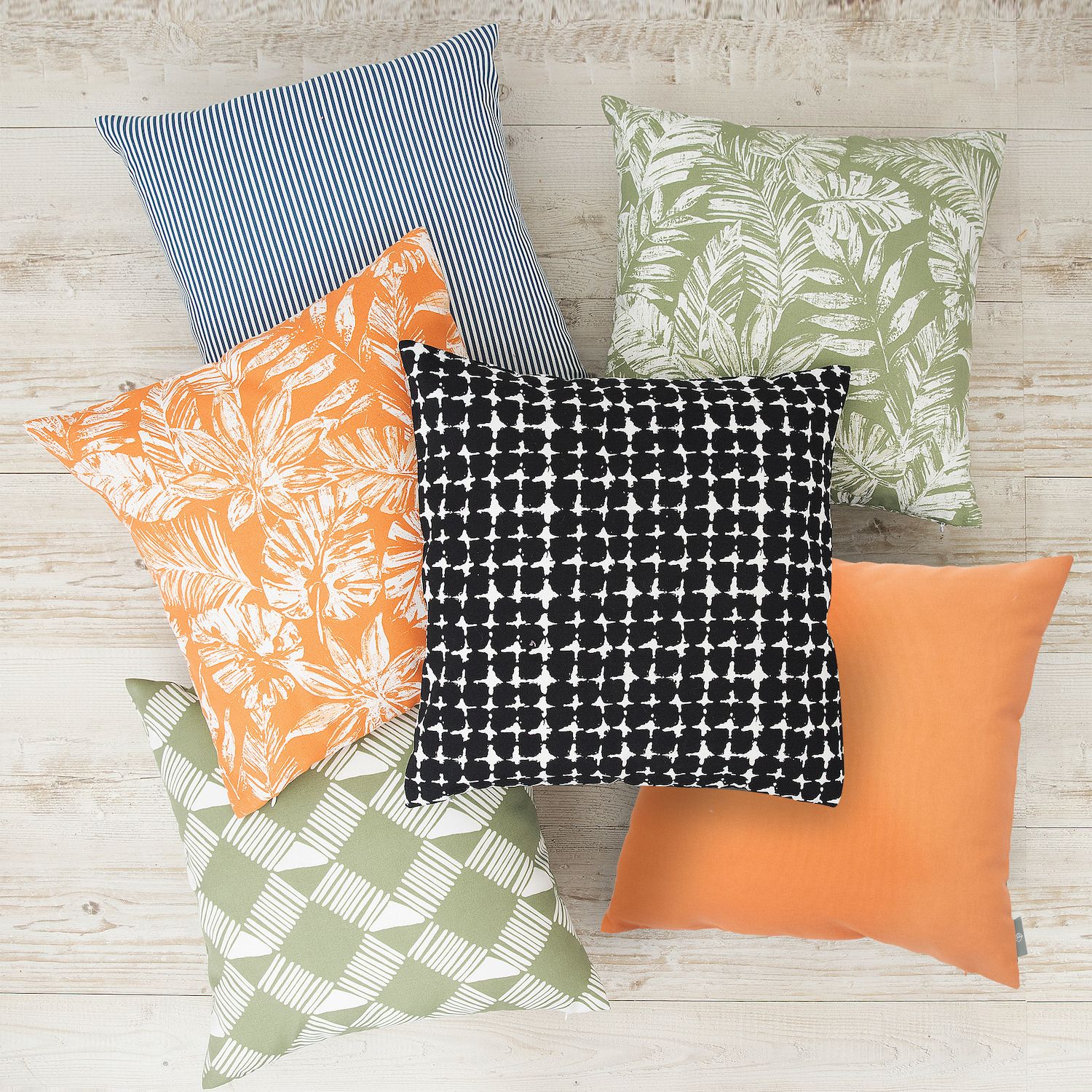 FRESHMINT Trellis Indoor Outdoor Throw Pillow