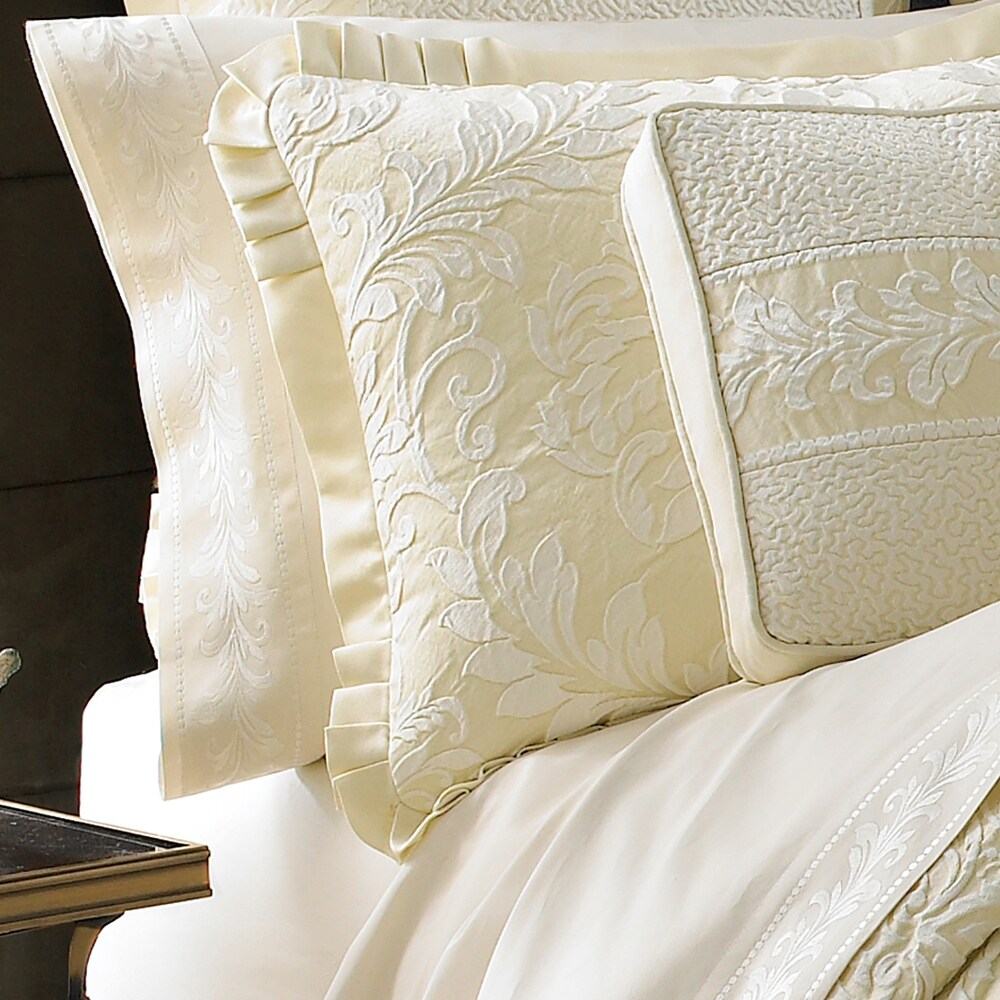 J. Queen New York Marquis Comforter Set