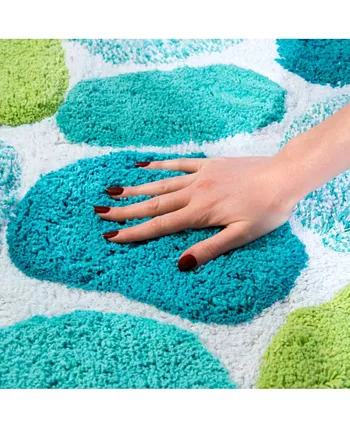 Chesapeake Plush Pebble Pattern Bath Rug