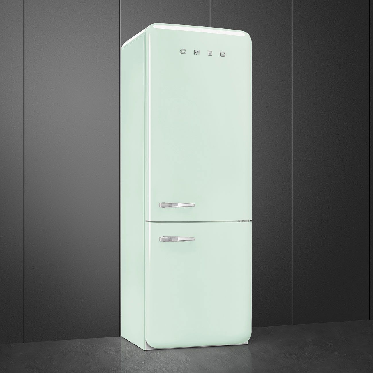 Smeg 50's Retro Style Aesthetic 18 Cu. Ft. Pastel Green Right-Hinge Bottom Freezer Refrigerator With Manual Ice Maker