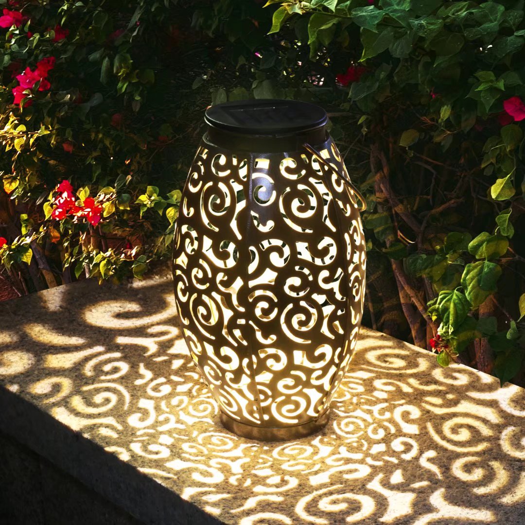 Solar Lantern Garden Hanging Outdoor LED Light with Handle Retro Metal Waterproof Patio Yard Pathway Decorative Outside Solar Light