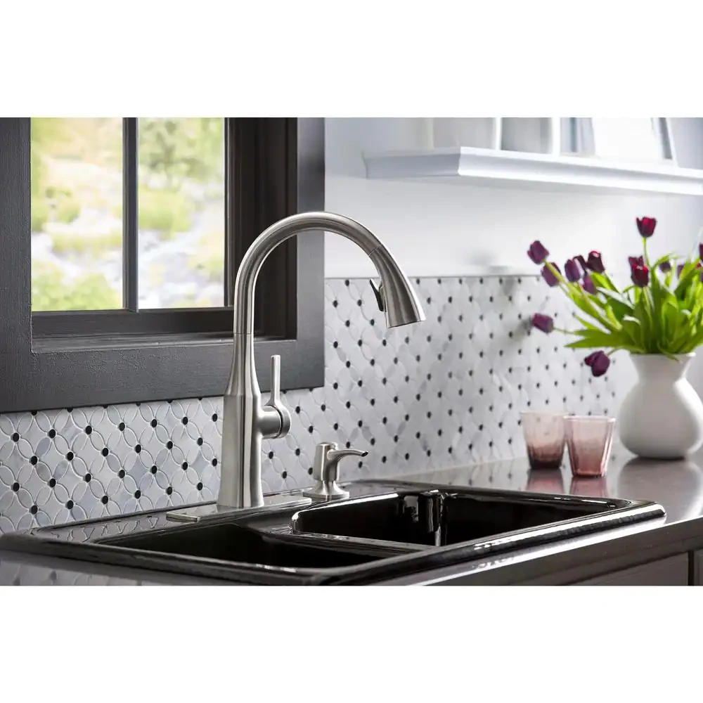 Kohler Rubicon Single-Handle Pull-Down Sprayer Kitchen Faucet In Vibrant Stainless