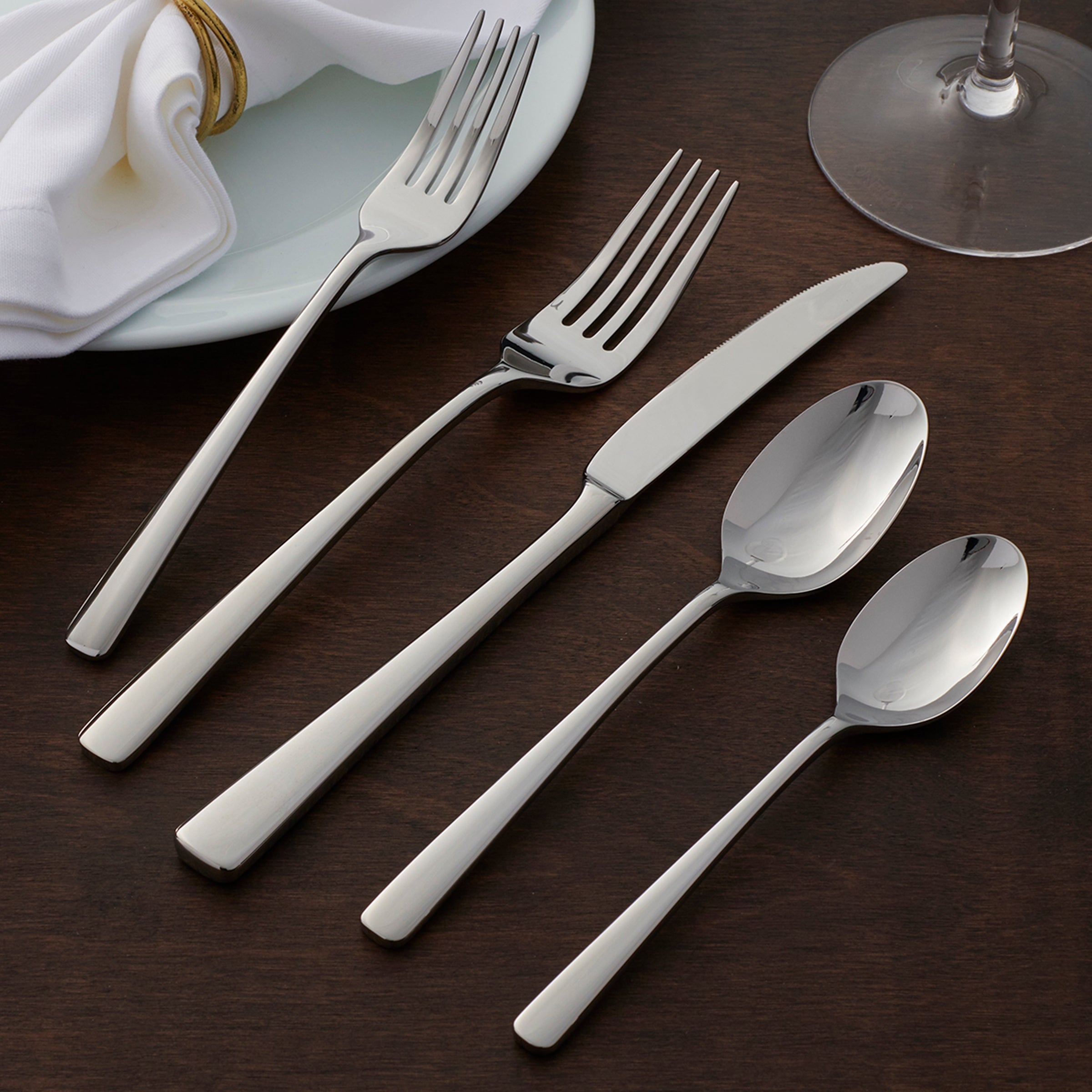 Doublet 20 Piece Everyday Flatware Set