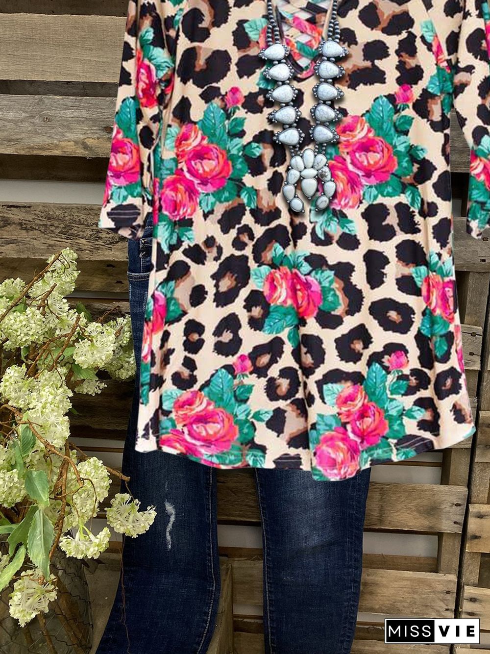 Vintage Floral V Neck Short Sleeve T-shirt