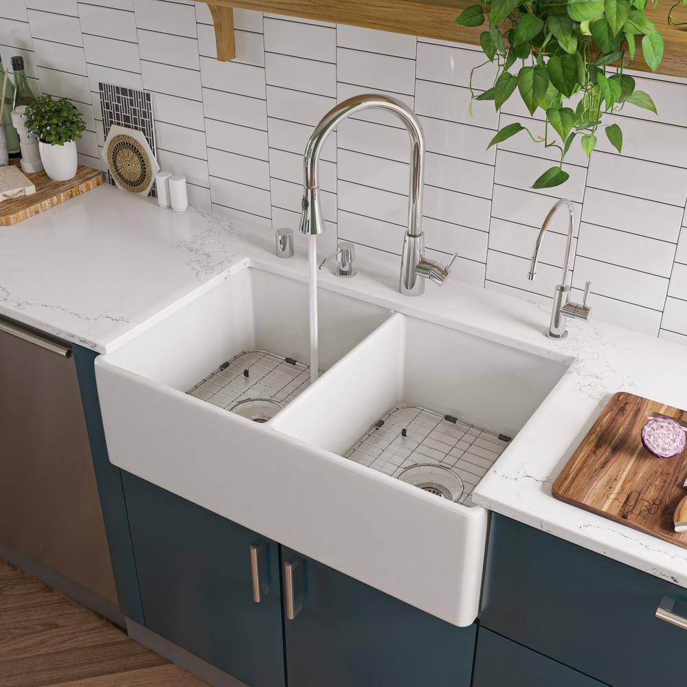 ALFI BRAND Smooth Farmhouse Apron Fireclay 33 in. 0-Hole 5050 Double Basin Kitchen Sink in White AB538-W