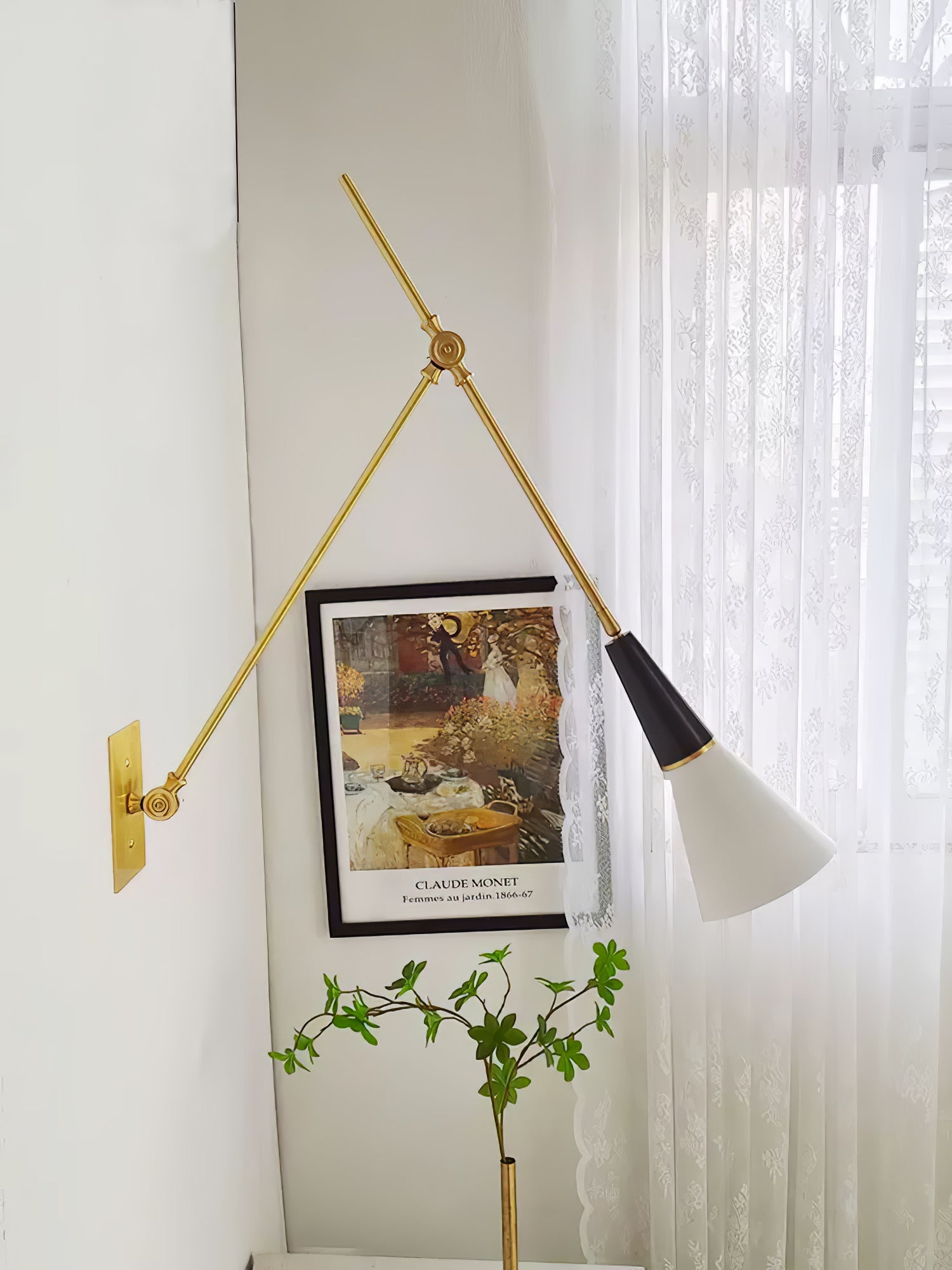 Magari Wall Lamp