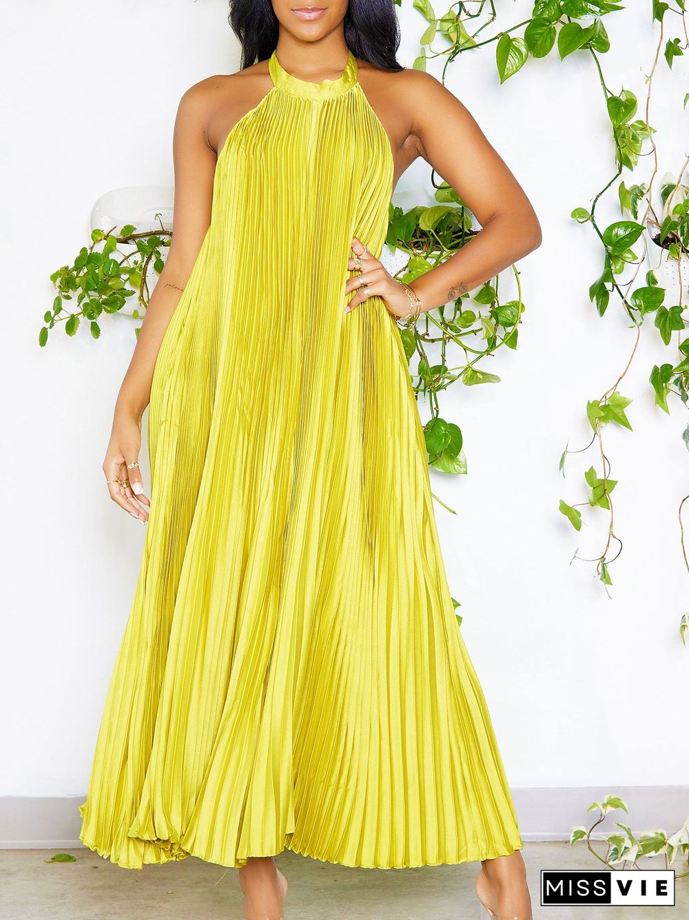 Halter Backless Pleated Loose Summer Dresses