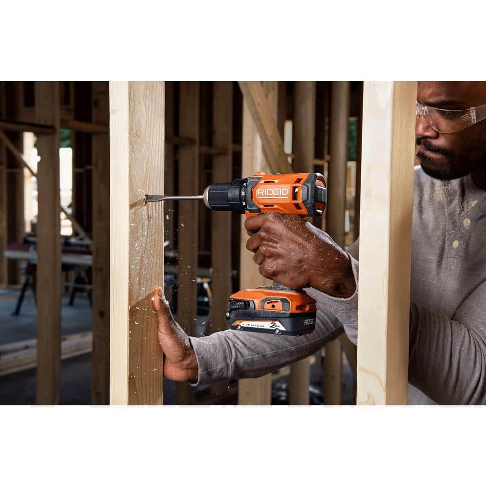 RIDGID 18V Cordless 1/2 in. Drill/Driver and 6-1/2 in. Circular Saw Combo Kit with 2.0 Ah and 4.0 Ah Battery, Charger, and Bag R9207