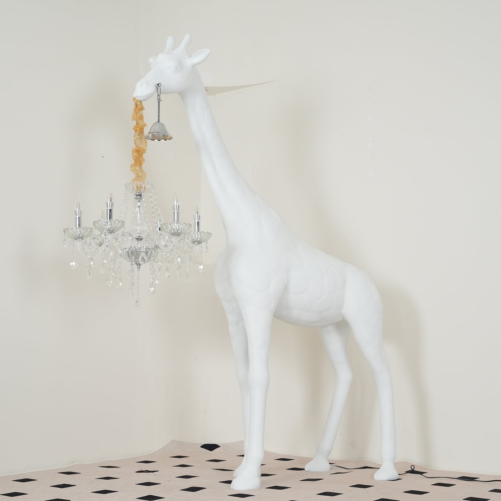 Giraffe Sculpture Floor Lamp