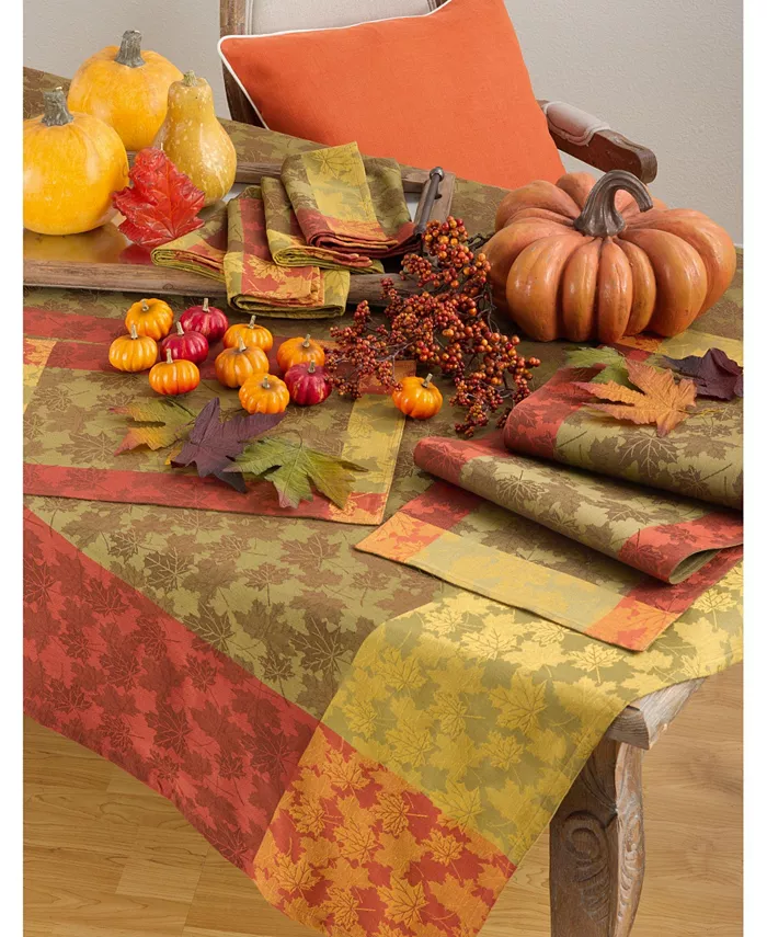 Saro Lifestyle Fall Maple Leaf Damask Cotton Table Runner