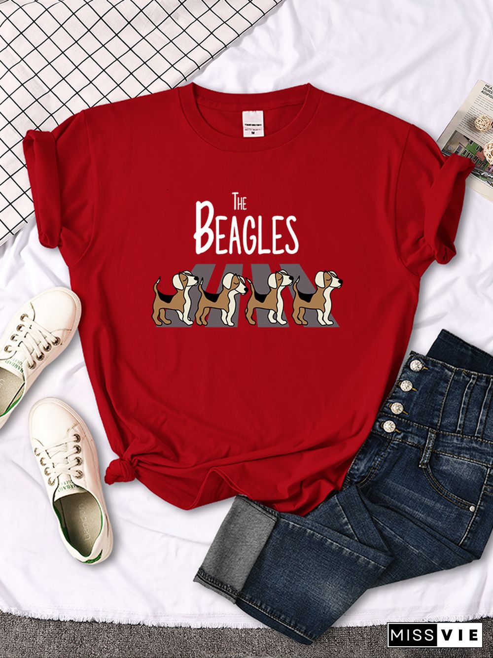 Four Beagles Crossing The Road Printed Female Tshirt Classic Slim Tees Plus Tshirts Anime Clothes Summer Vintage Women T-shirts