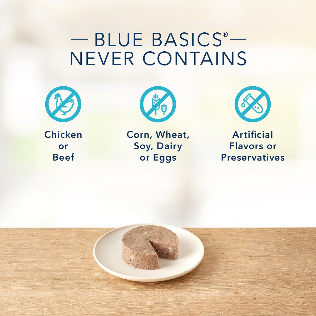 Blue Buffalo Basics Skin and Stomach Care Grain-Free Lamb and Potato Small Breed Adult Wet Dog Food