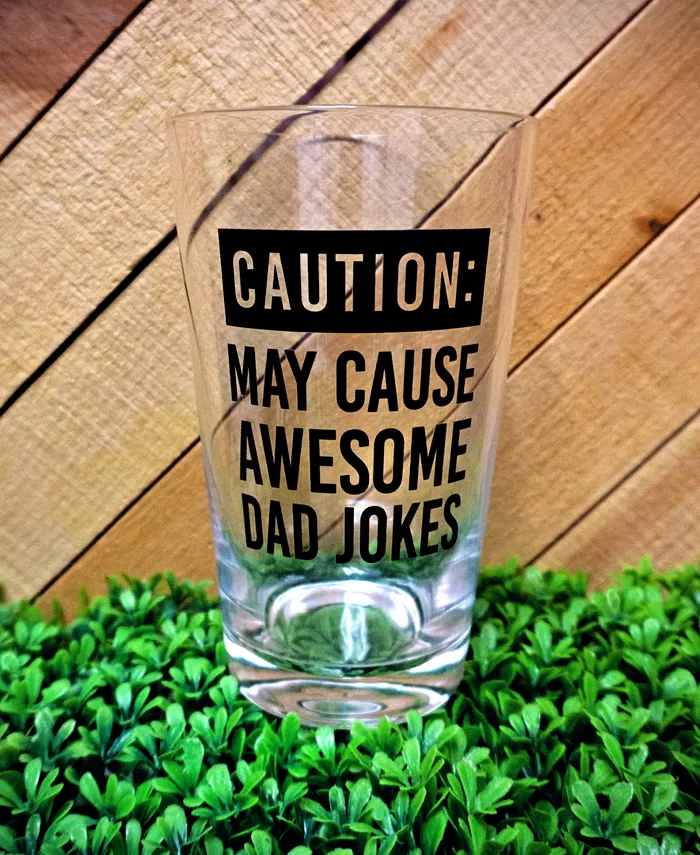 TMD Holdings Craft and Vintage-Like Dad Jokes Extra Large Pint Glass 33 oz