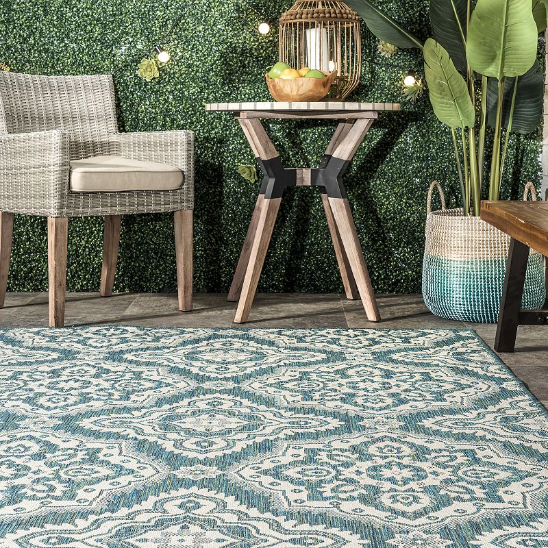 nuLOOM Arna Floral Indoor Outdoor Rug