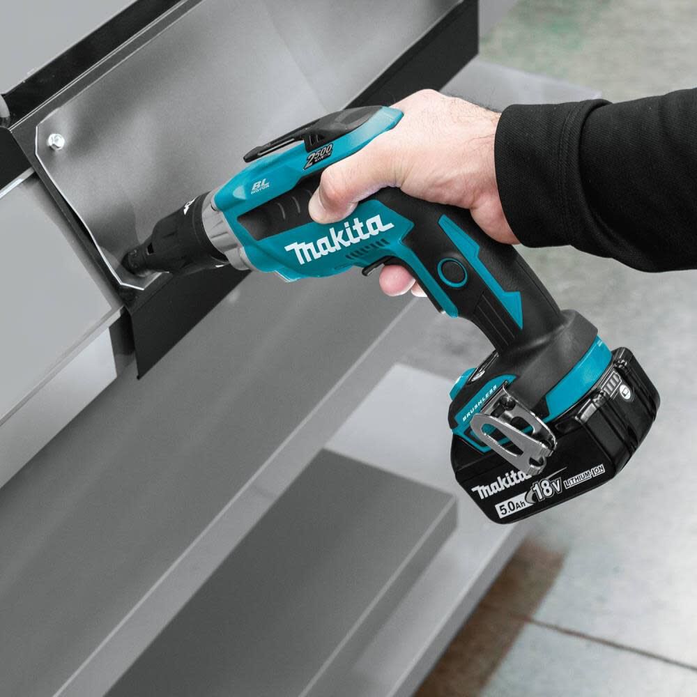 Makita 18V LXT Lithium-Ion Brushless Cordless 2500 RPM Screwdriver Kit (5.0Ah) XSF05T from Makita