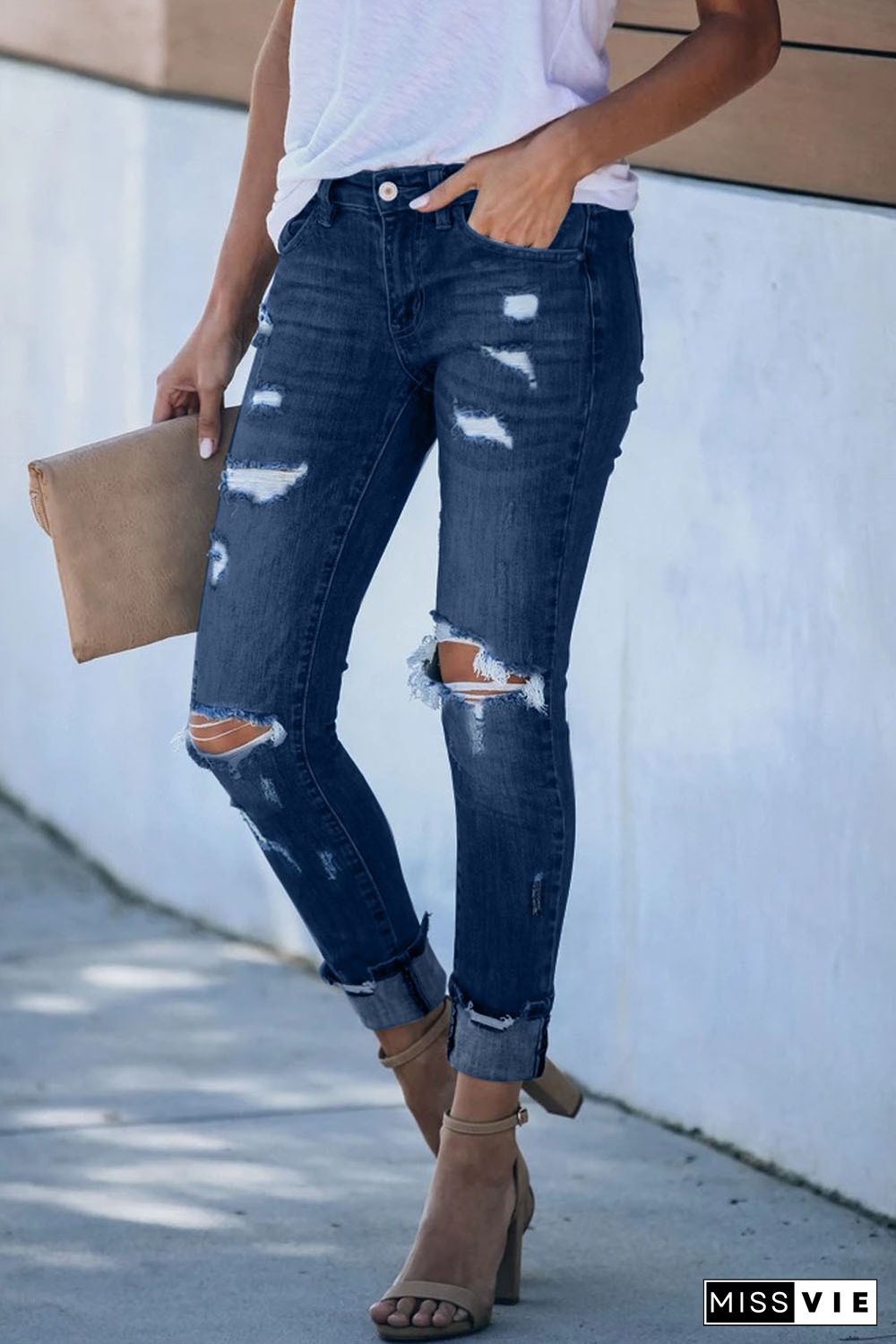 Distressed Frayed Skinny Jeans