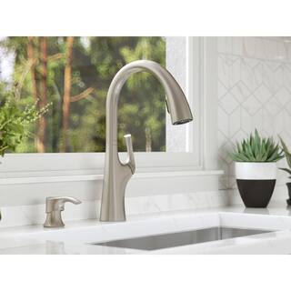 Pfister Ladera Single-Handle Pull Down Sprayer Kitchen Faucet with Soap Dispenser in Spot Defense Stainless Steel F-529-7LRRGS